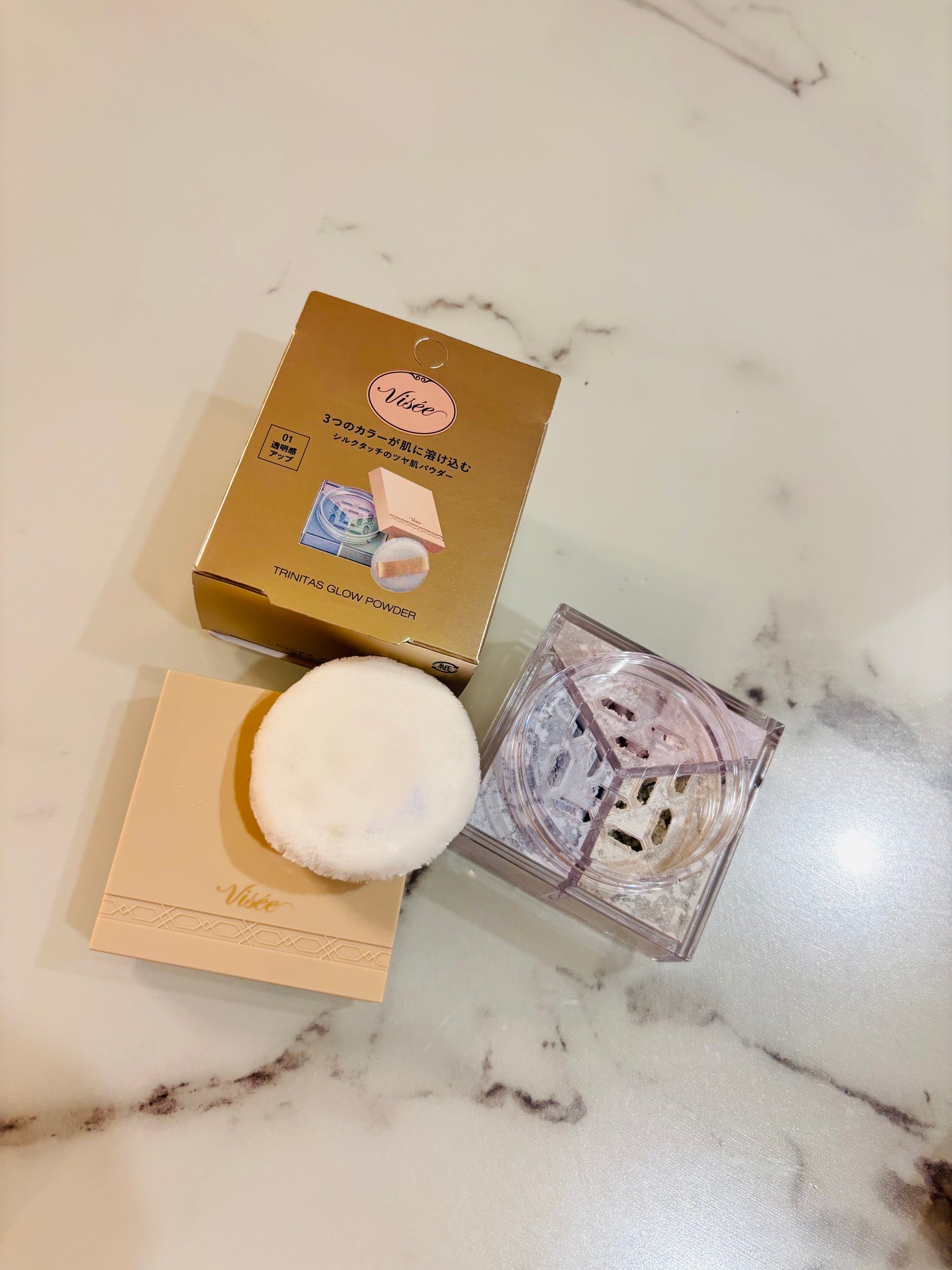 トリニタス グロウ パウダー/Visée/ルースパウダーを使ったクチコミ(2枚目)