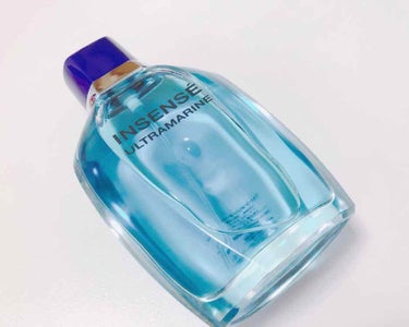 GIVENCHY ウルトラマリン オーデトワレのクチコミ「ジバンシイ
ウルトラマリン オーデトワレ100ml

最近新しく購入した香水、ジバンシイ様！
.....」（2枚目）