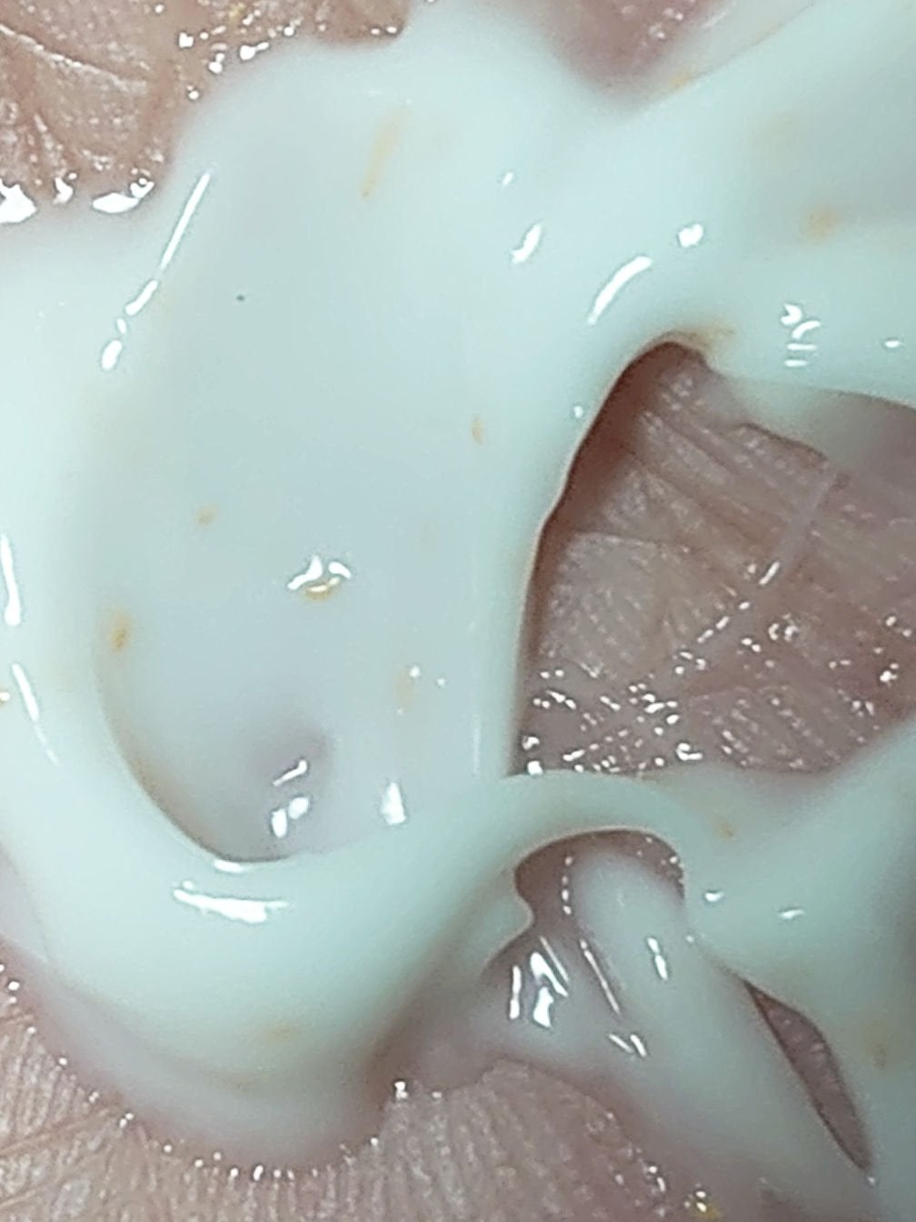 シューマジゴールド糸リフティングクリーム+EMS美顔器/MEDITHERAPY/フェイスクリームを使ったクチコミ(3枚目)