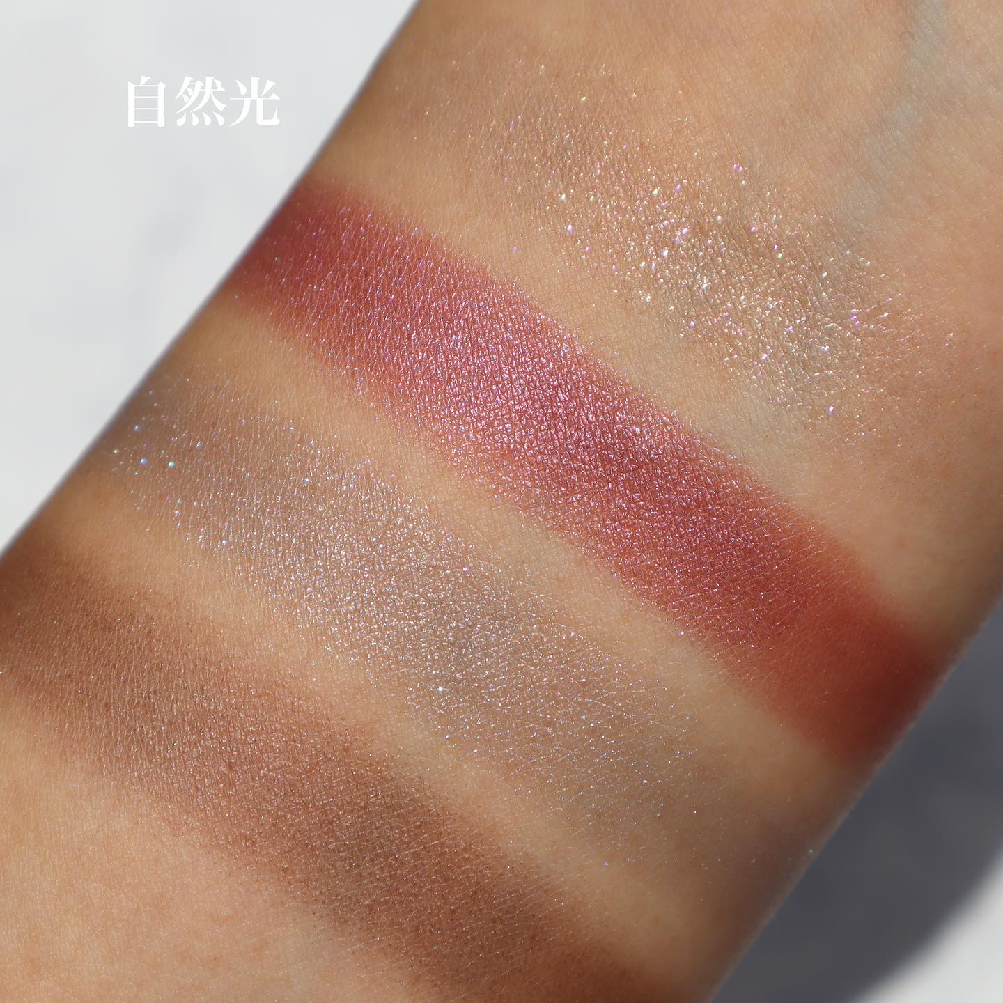 シグニチャー カラー アイズ 11 宵紫 -YOIYUKARI-/SUQQU/アイシャドウパレットを使ったクチコミ（2枚目）