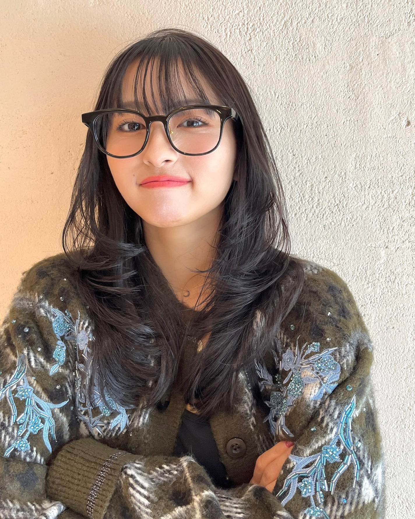 HARUNA on LIPS 「おしゃれ前髪と、ふんわりワンカールレイヤー🐶シルエットと雰囲気..」(3枚目)