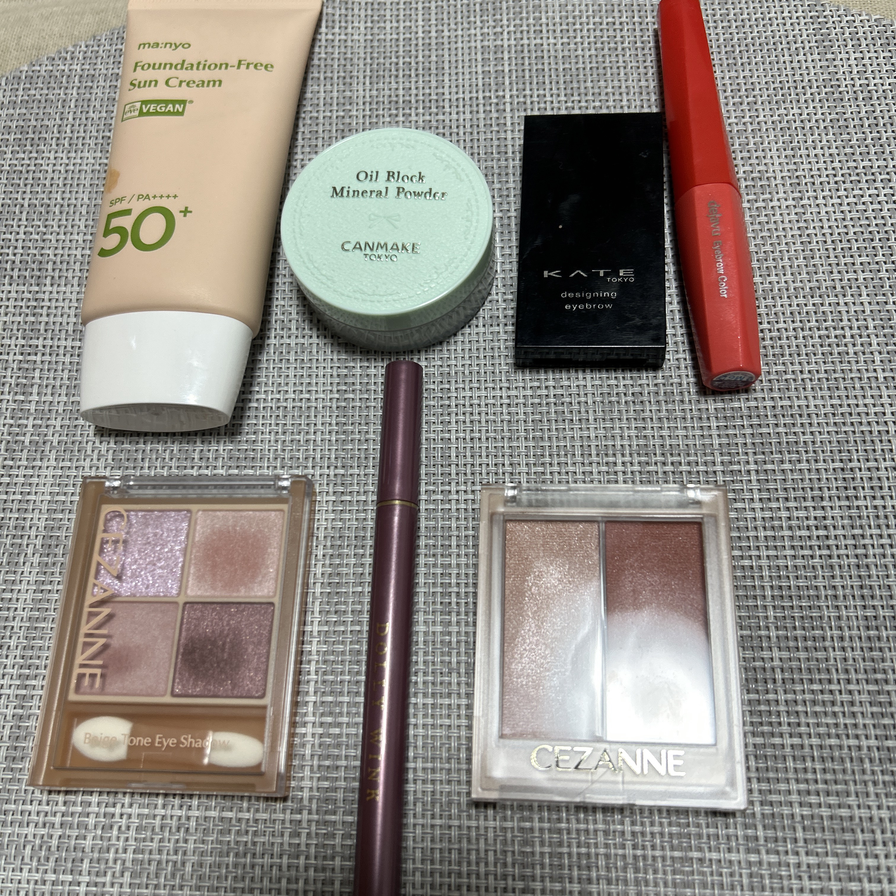 ケイト デザイニングアイブロウ3D/KATE/パウダーアイブロウを使ったクチコミ（1枚目）