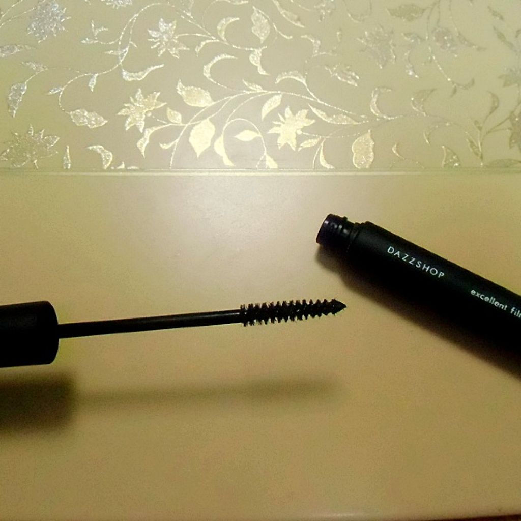 エクセレントフィルムマスカラ/DAZZSHOP/マスカラを使ったクチコミ(3枚目)