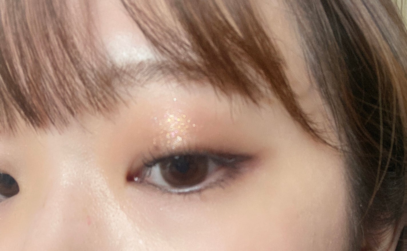 ゆうき on LIPS 「キラキラ!瞼とか涙袋にラメ載せるのなんでなんだろうって思ってた..」(2枚目)