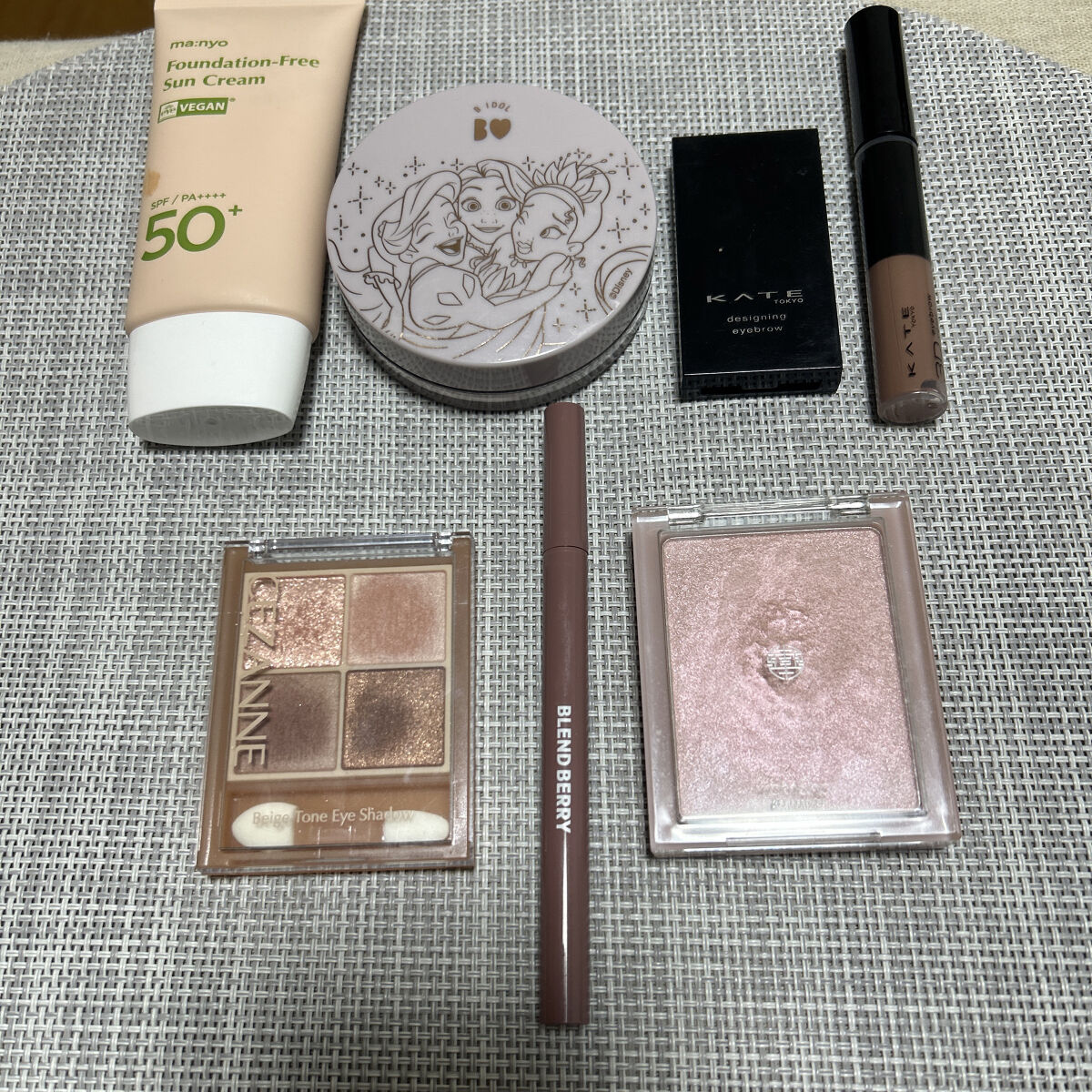 ケイト デザイニングアイブロウ3D/KATE/パウダーアイブロウを使ったクチコミ（1枚目）