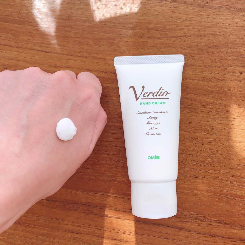 メンターム ベルディオハンドクリームのクチコミ「@コスメ様より
頂きましたー✨
＊
敏感な手肌に優しい
うるおいヴェールの
＊
#ベルディオハ.....」（2枚目）