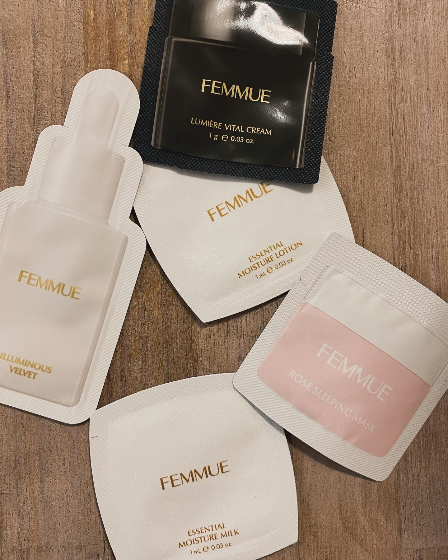 👝

💗旅で助かる品たち。
@femmue_japan 

#スキンケア
#旅の持ち物