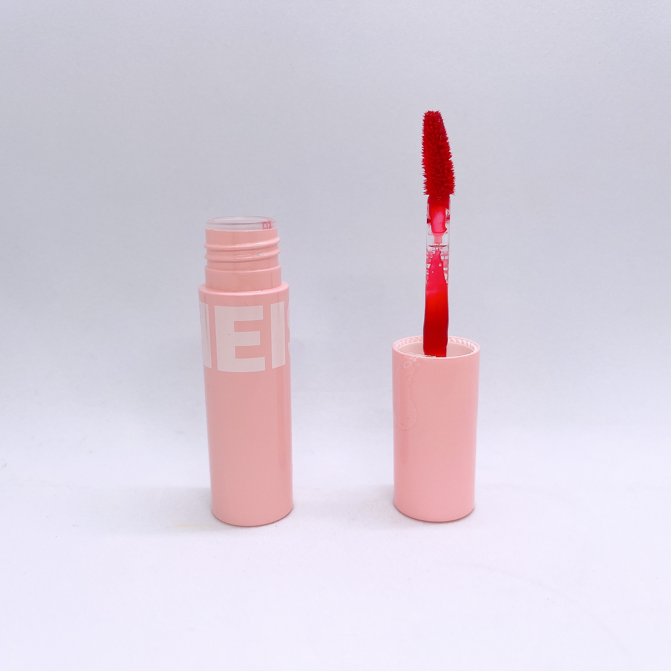 フラッフィリップティント/BLESSED MOON/リップティントを使ったクチコミ（2枚目）