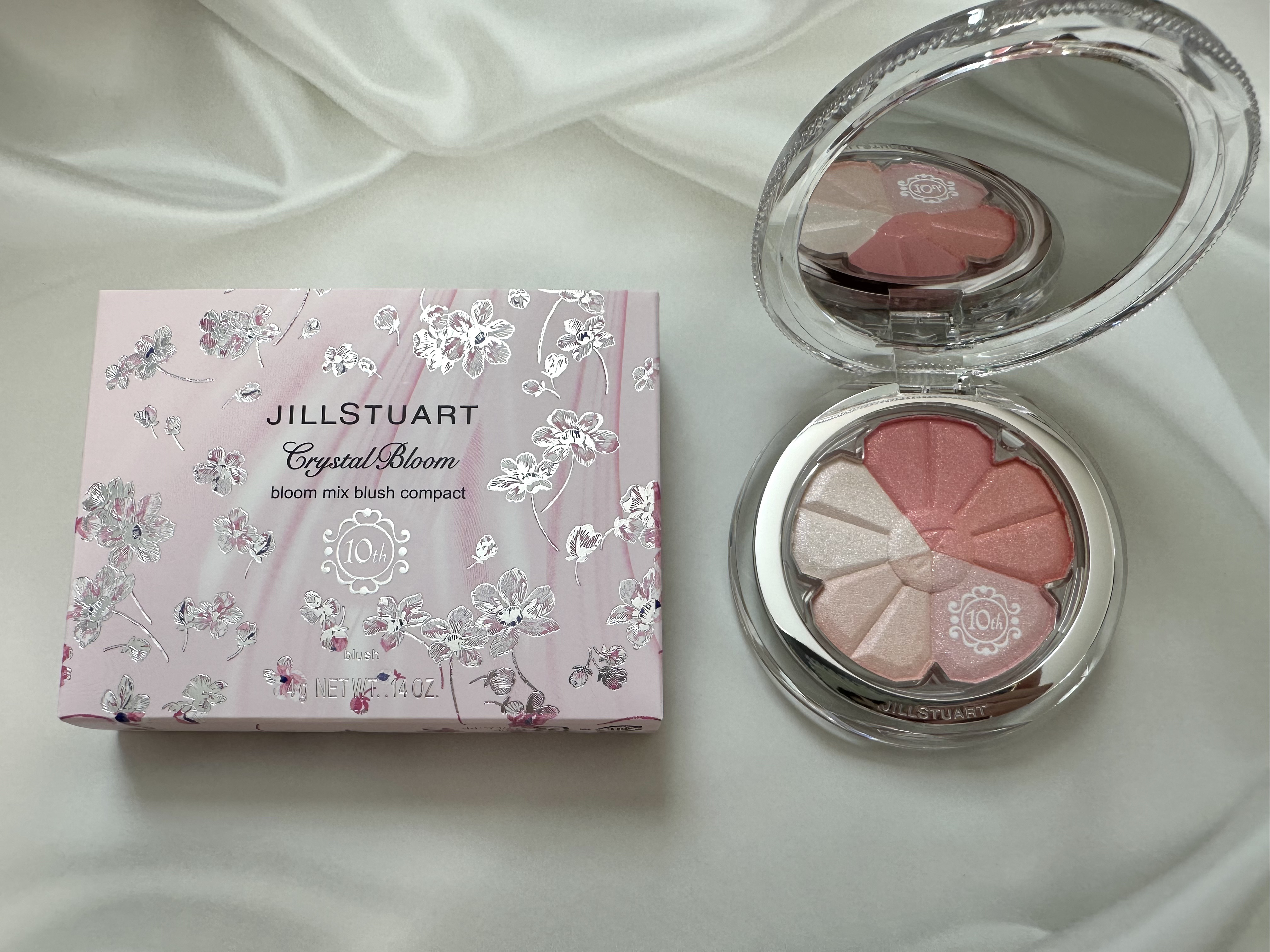 ジルスチュアート クリスタルブルーム ブルーム ミックスブラッシュ コンパクト/JILL STUART/パウダーチークを使ったクチコミ（2枚目）