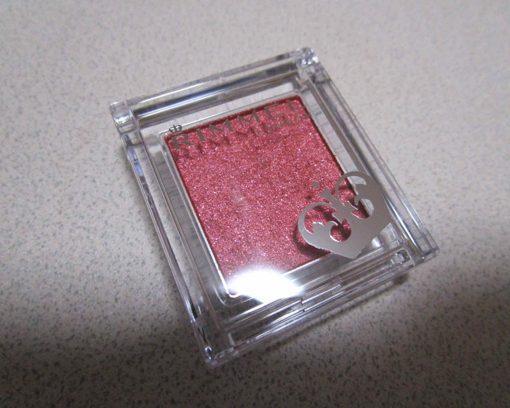 プリズム パウダーアイカラー/リンメル ロンドン/単色アイシャドウを使ったクチコミ（1枚目）