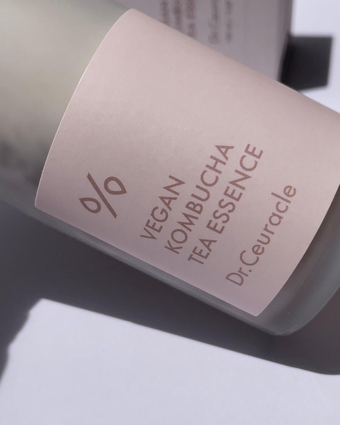 ヴィーガンコンブチャ ティー エッセンス/Dr.Ceuracle/オールインワン化粧品を使ったクチコミ(1枚目)