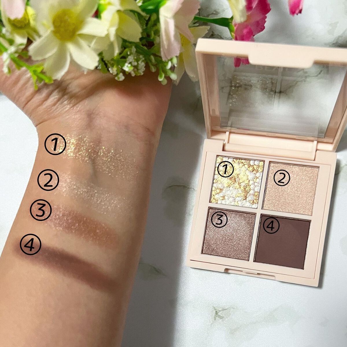 レブロン ダズル アイシャドウ クアッド/REVLON/アイシャドウパレットを使ったクチコミ（3枚目）