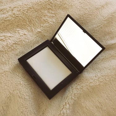 ライトリフレクティングセッティングパウダー　プレスト　N/NARS/プレストパウダーを使ったクチコミ（2枚目）