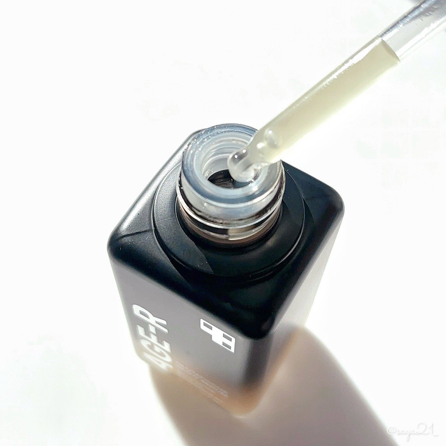 AGE-Rスキンブースターショット/MEDICUBE/美顔器・マッサージを使ったクチコミ(2枚目)