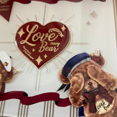 FlowerKnowsLove Bear 9色 アイシャドウパレットヘーゼルナッツココア

通販サイトで購入しました！！！
使ってみた感想は、かなり色の種類がたくさんあって、使いやすいカラーが豊富なので