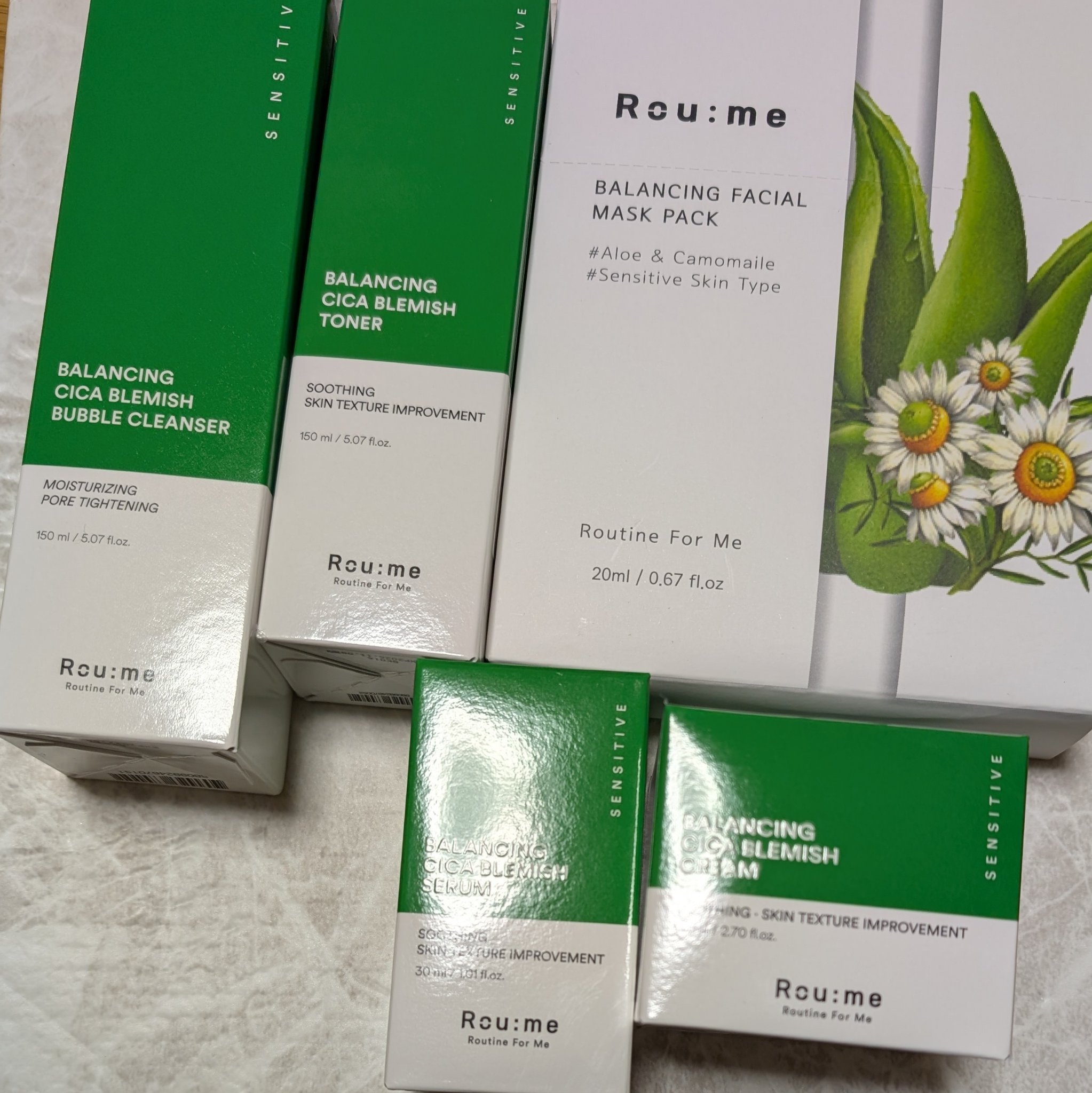 バランシングヒアルロニックピュアバブルクレンザー/Roume/泡洗顔を使ったクチコミ（1枚目）