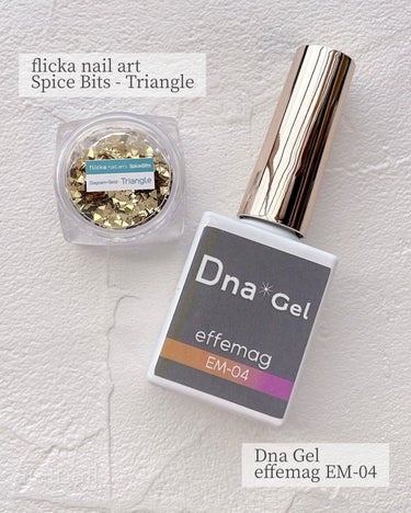 SPACE NAIL effemagのクチコミ「
DnaGel 【 effemag ~ エフェマグ ~ 】


マグネットジェルの上からオーロ.....」（3枚目）