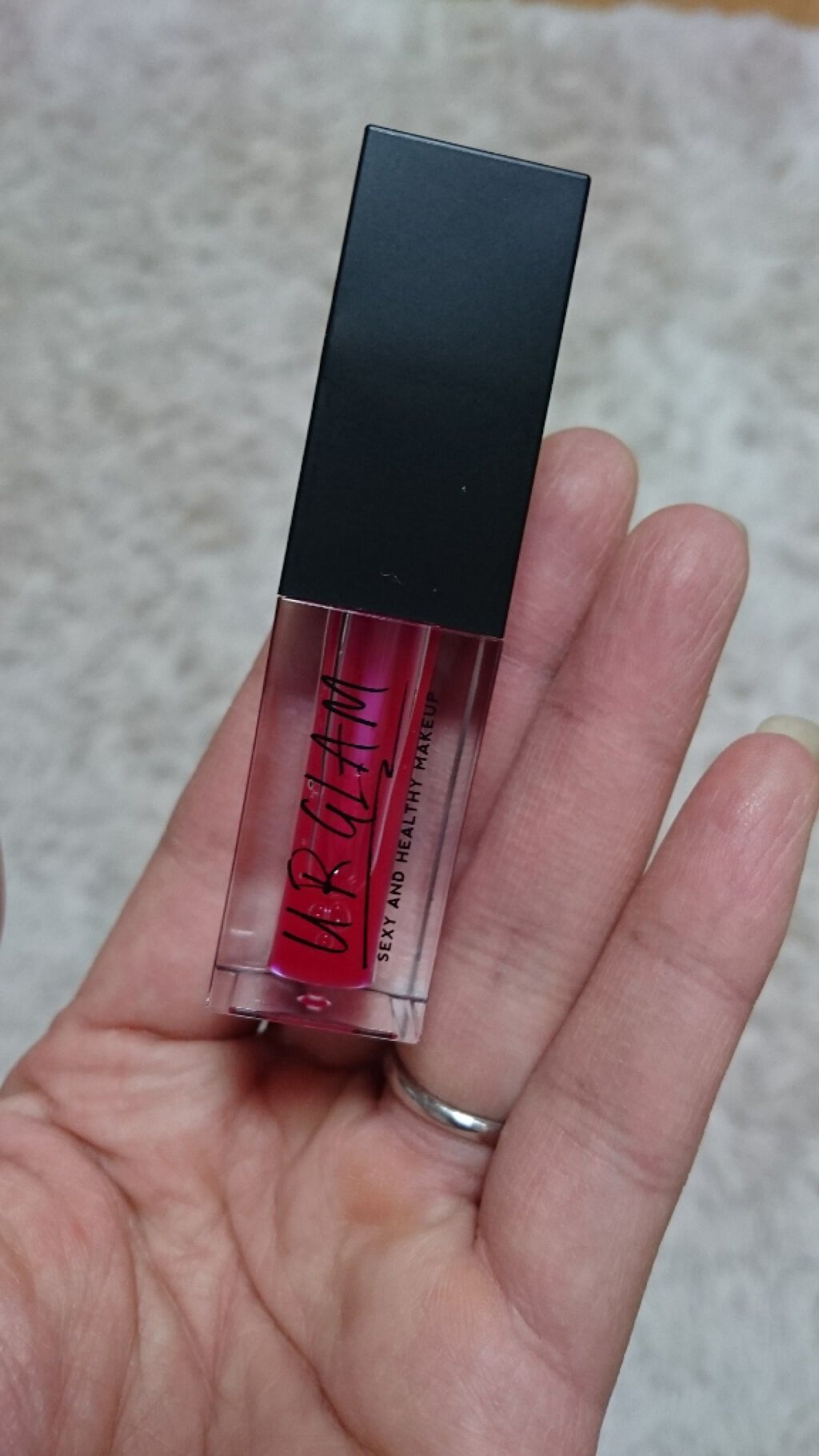 UR GLAM LIP OIL/U R GLAM/リップグロスを使ったクチコミ(1枚目)