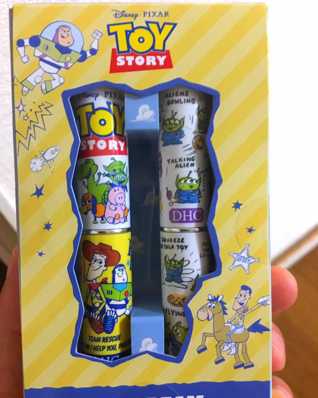 ともちゃん on LIPS 「DHCの薬用リップクリーム。トリートメント保湿成分配合で唇のあ..」(1枚目)