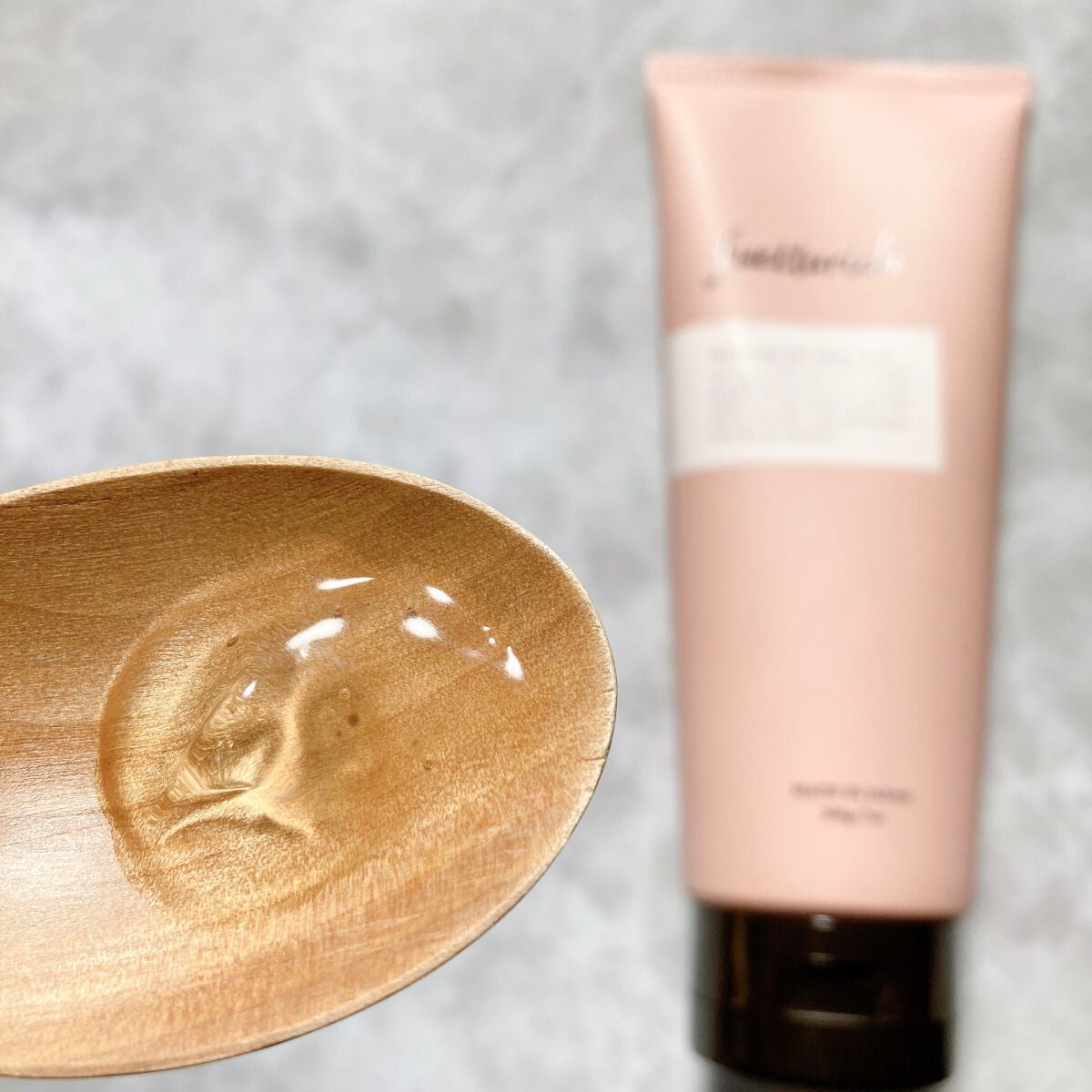 モイストアップ ジェル シャンプー/トリートメント/fuettarich (フエッタリッチ)/サロンシャンプーを使ったクチコミ(2枚目)