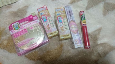 あけましておめでとうございます
本年もよろしくお願いします( ..)"


本日の購入品💕

全てキャンメイクなので、商品の名前のみ紹介します(｀・ω・´)

マシュマロフィニッシュパウダー MP

ウ