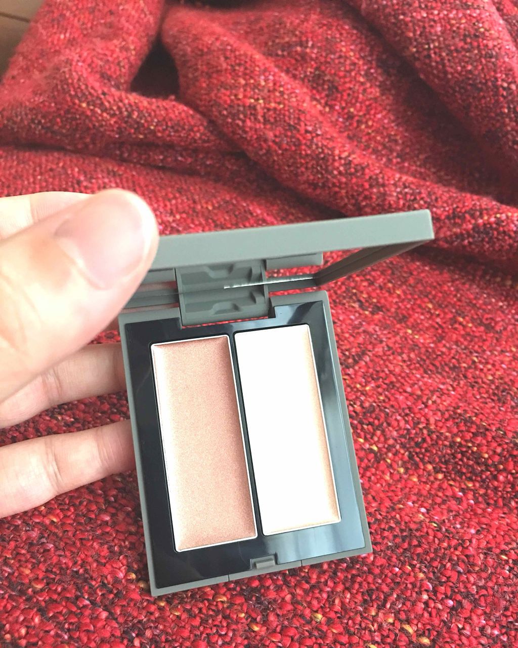 THREE シマリング グロー デュオ/THREE/クリームハイライトを使ったクチコミ(1枚目)