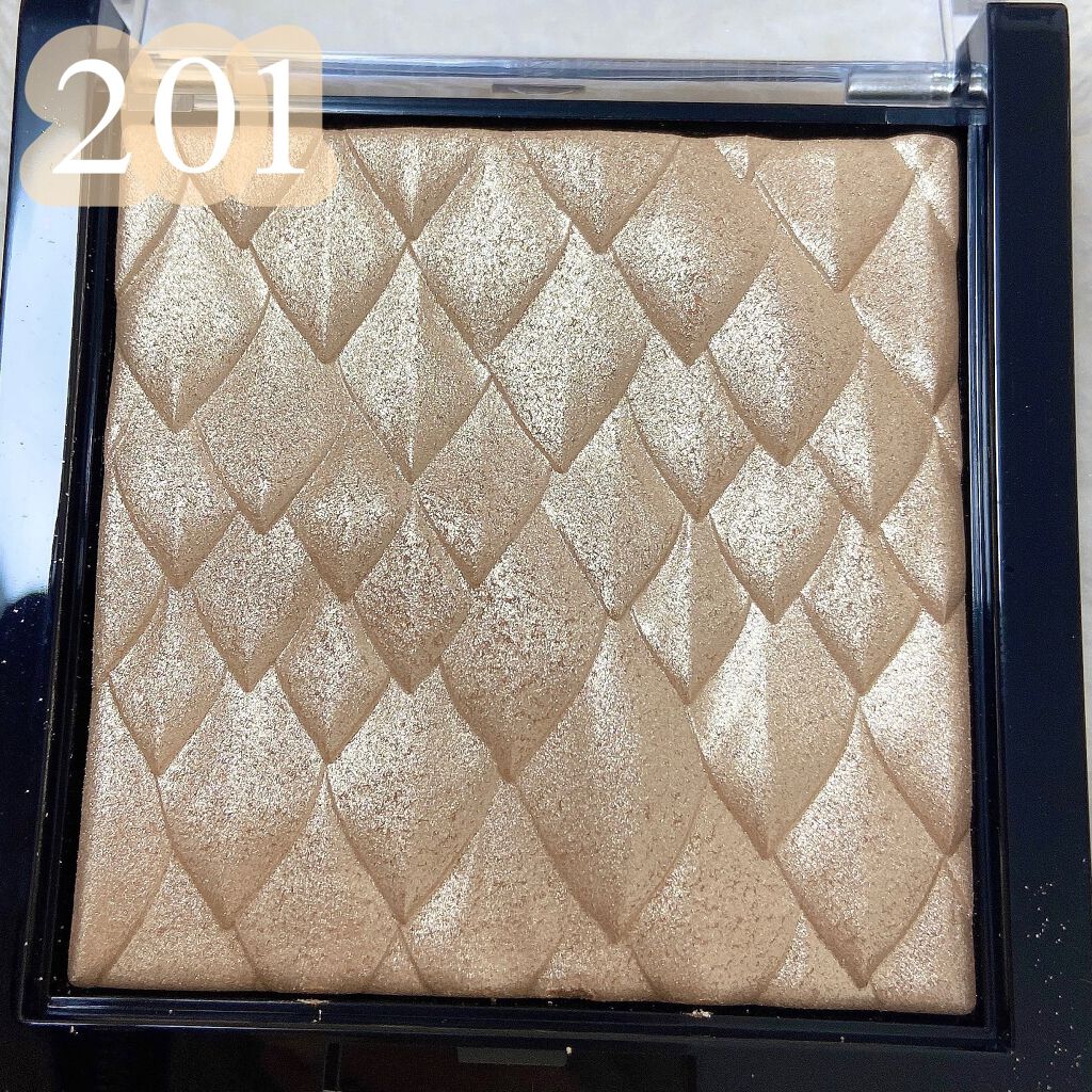 スキンライト プリズマティック ハイライター/REVLON/プレストパウダーを使ったクチコミ(3枚目)