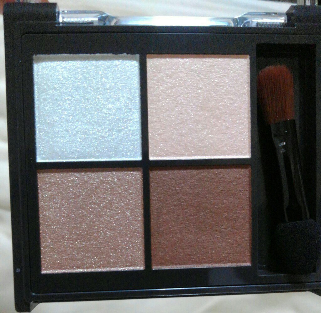 キスミー　フェルム　スタイリングアイパレット 01 メゾンベージュ/キスミー フェルム/アイシャドウパレットを使ったクチコミ（3枚目）