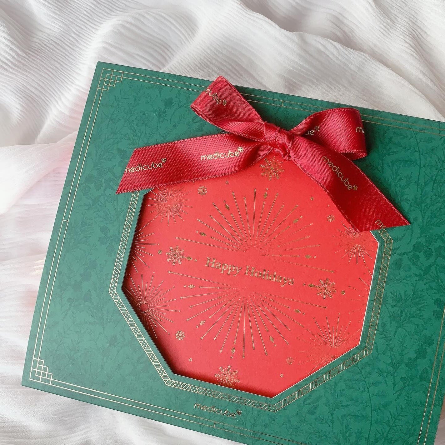 レッドシカバーム/MEDICUBE/フェイスクリームを使ったクチコミ(4枚目)