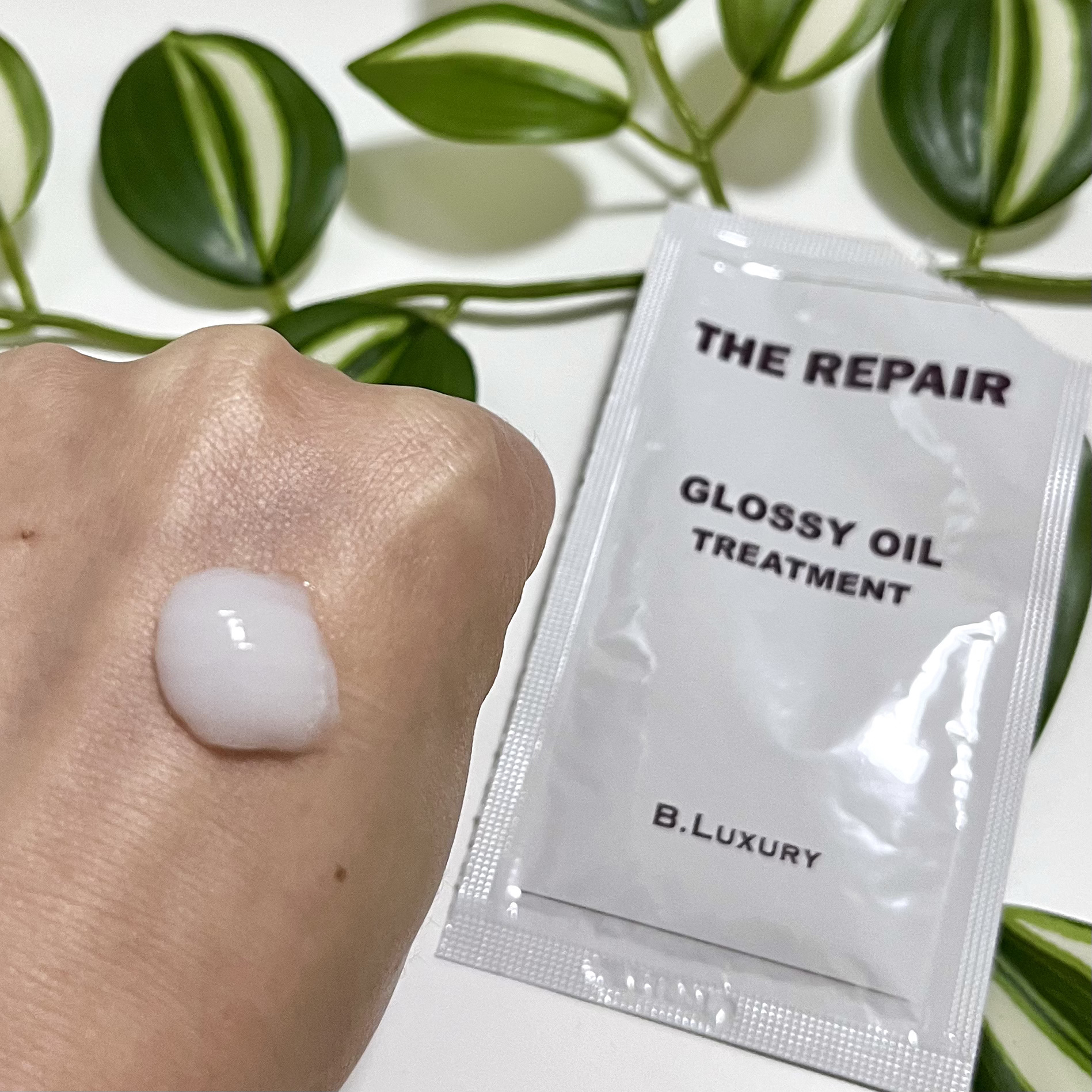 ザ・リペア グロッシーオイルトリートメント/ビーラグジュアリー/洗い流すヘアトリートメントを使ったクチコミ（2枚目）