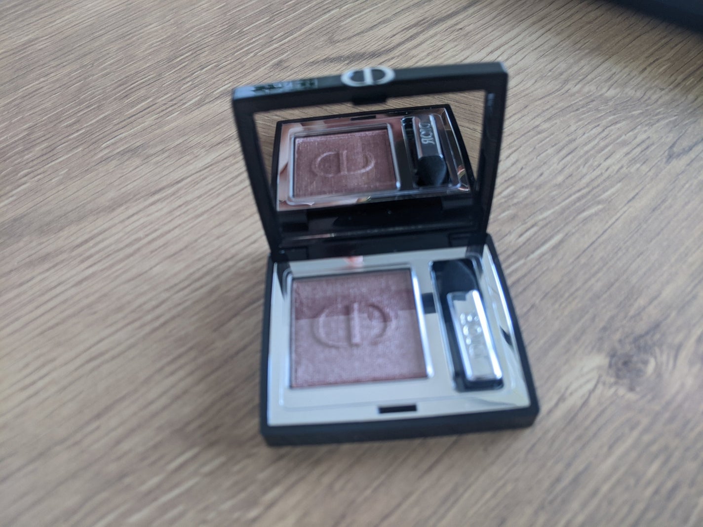 ディオールショウ モノ クルール/Dior/アイシャドウを使ったクチコミ(1枚目)