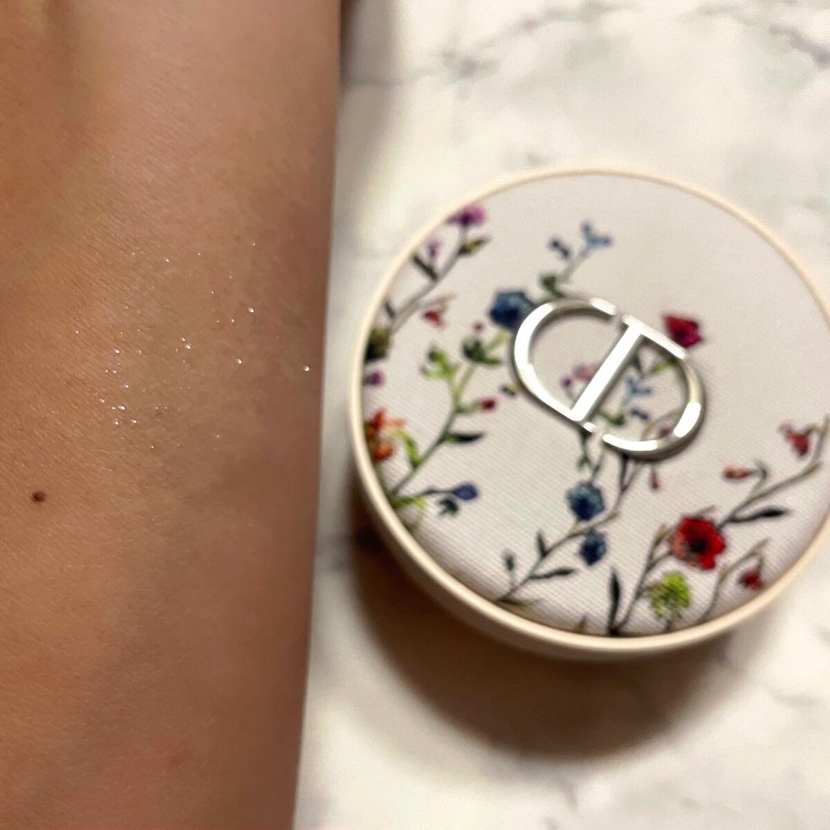 ディオールスキン フォーエヴァー クッション パウダー ミレフィオリ/Dior/ルースパウダーを使ったクチコミ（2枚目）