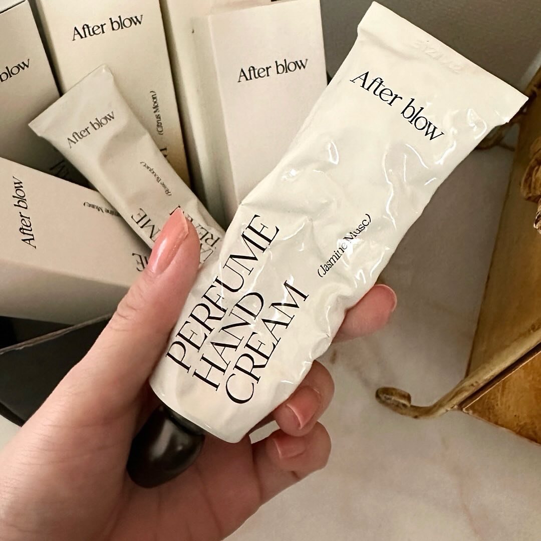  パフューム ハンドクリーム POWDERY ROSE /After blow/ハンドクリームを使ったクチコミ（2枚目）