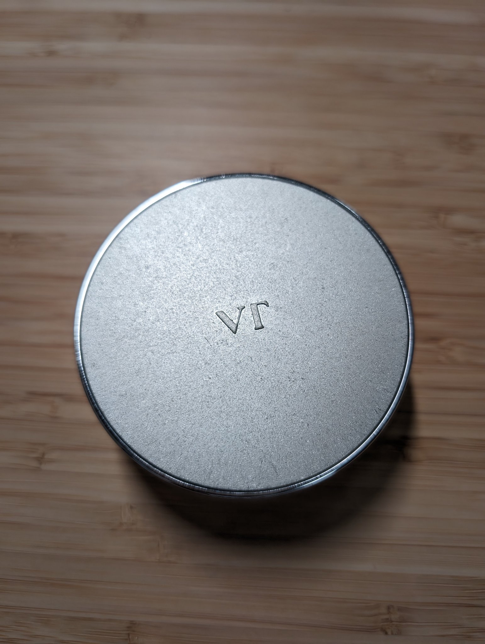 VT リードルショットシナジークッションのクチコミ「＼何この出かた？！珍しいタイプのクッションファンデ／
➡使用した肌の写真あり📸

購入して試行.....」（2枚目）