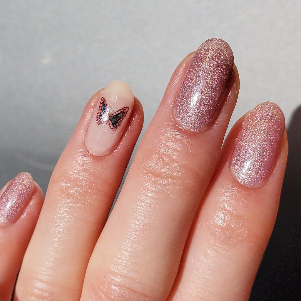 ネイル エナメル/REVLON/マニキュアを使ったクチコミ（2枚目）