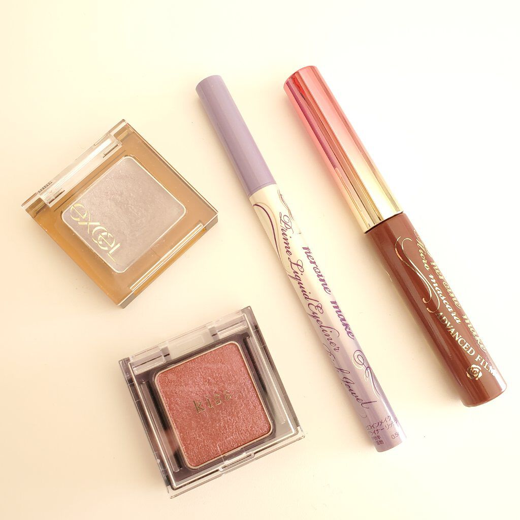  シアー グリッターアイズ/KiSS/単色アイシャドウを使ったクチコミ（2枚目）