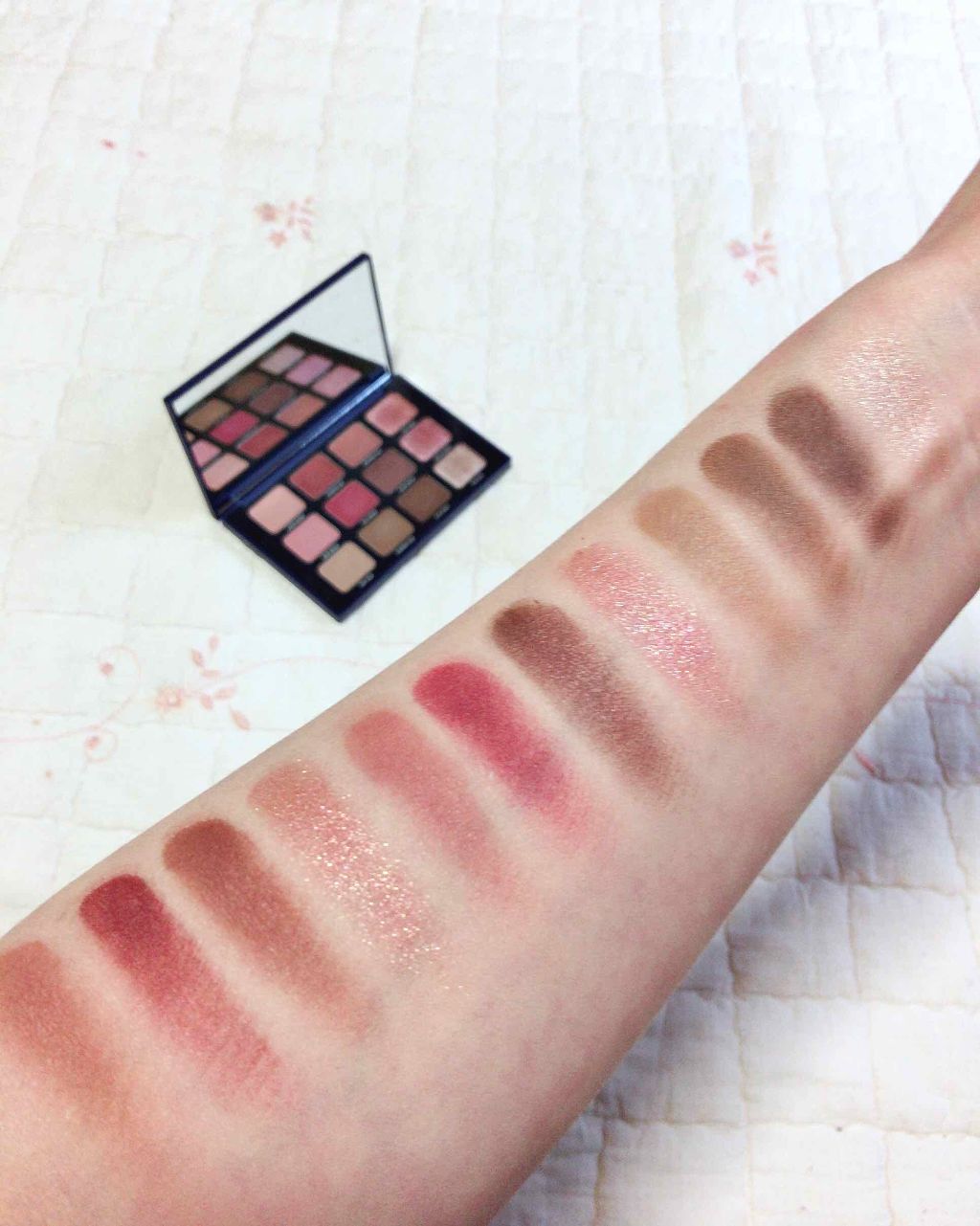 ピースマッチング12色シャドウパレット 2018 F/W/HOLIKA HOLIKA/アイシャドウパレットを使ったクチコミ(3枚目)