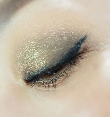 HOURGLASS  Scattered Light Glitter Eyeshadow/HOURGLASS/ジェル・クリームアイシャドウを使ったクチコミ（3枚目）