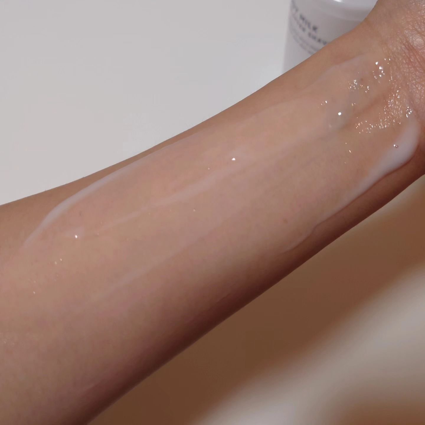 VIR TOKYO BODY MILK/VIR TOKYO/ボディミルクを使ったクチコミ（3枚目）