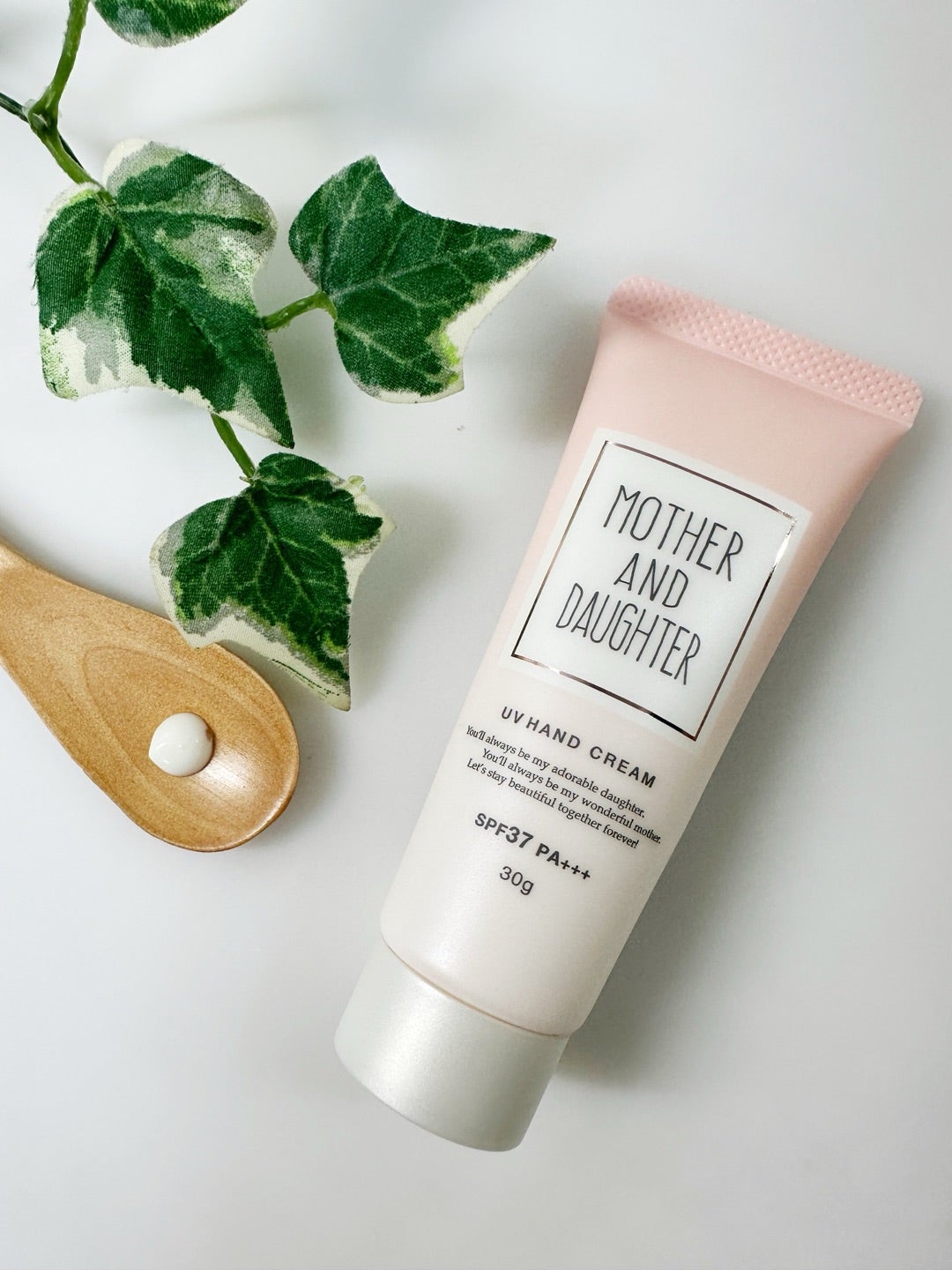 UVハンドクリームN SPF37 PA+++/Mother&Daughter/ハンドクリームを使ったクチコミ(2枚目)