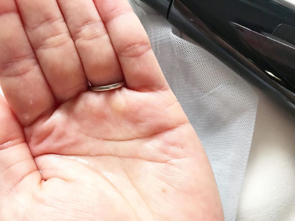 くせ・うねりときほぐしセラムEX/エッセンシャル flat/ヘアオイルを使ったクチコミ（2枚目）