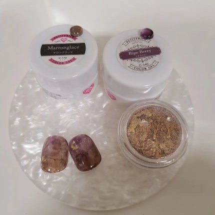 e_nails//フォロバ◎//ネイルとコスメ好きママ on LIPS 「今日もショートネイルチップでデザインしてみました💗ショートだか..」(4枚目)