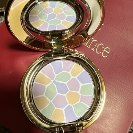 ラ プードル オートニュアンス/Elégance/プレストパウダーを使ったクチコミ(2枚目)