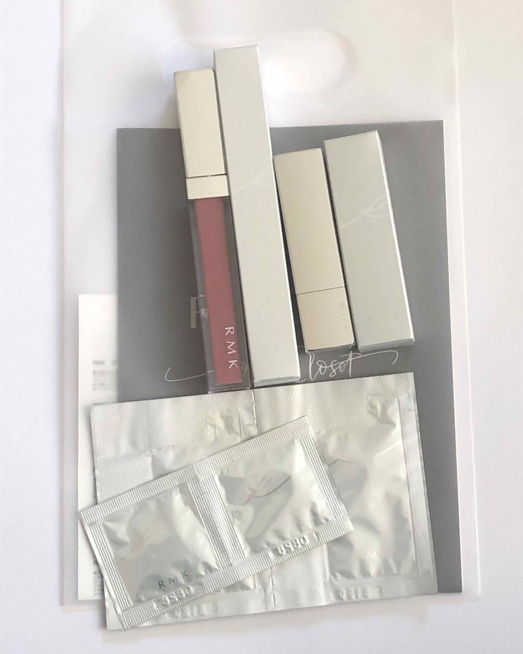 リップスティック コンフォート エアリーシャイン 02 スモーキーピンク/RMK/口紅を使ったクチコミ（1枚目）