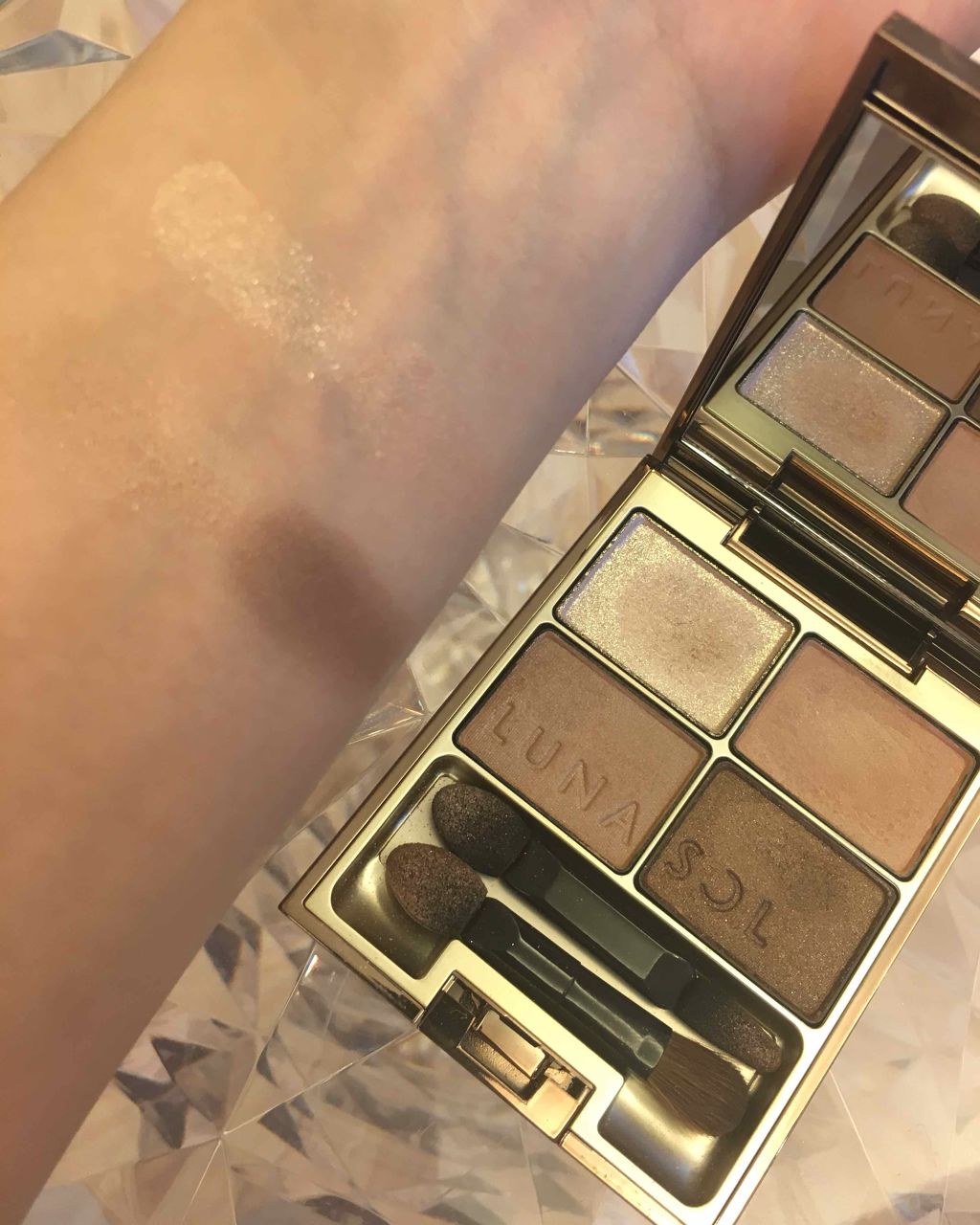 スキンモデリングアイズ/LUNASOL/アイシャドウパレットを使ったクチコミ(2枚目)
