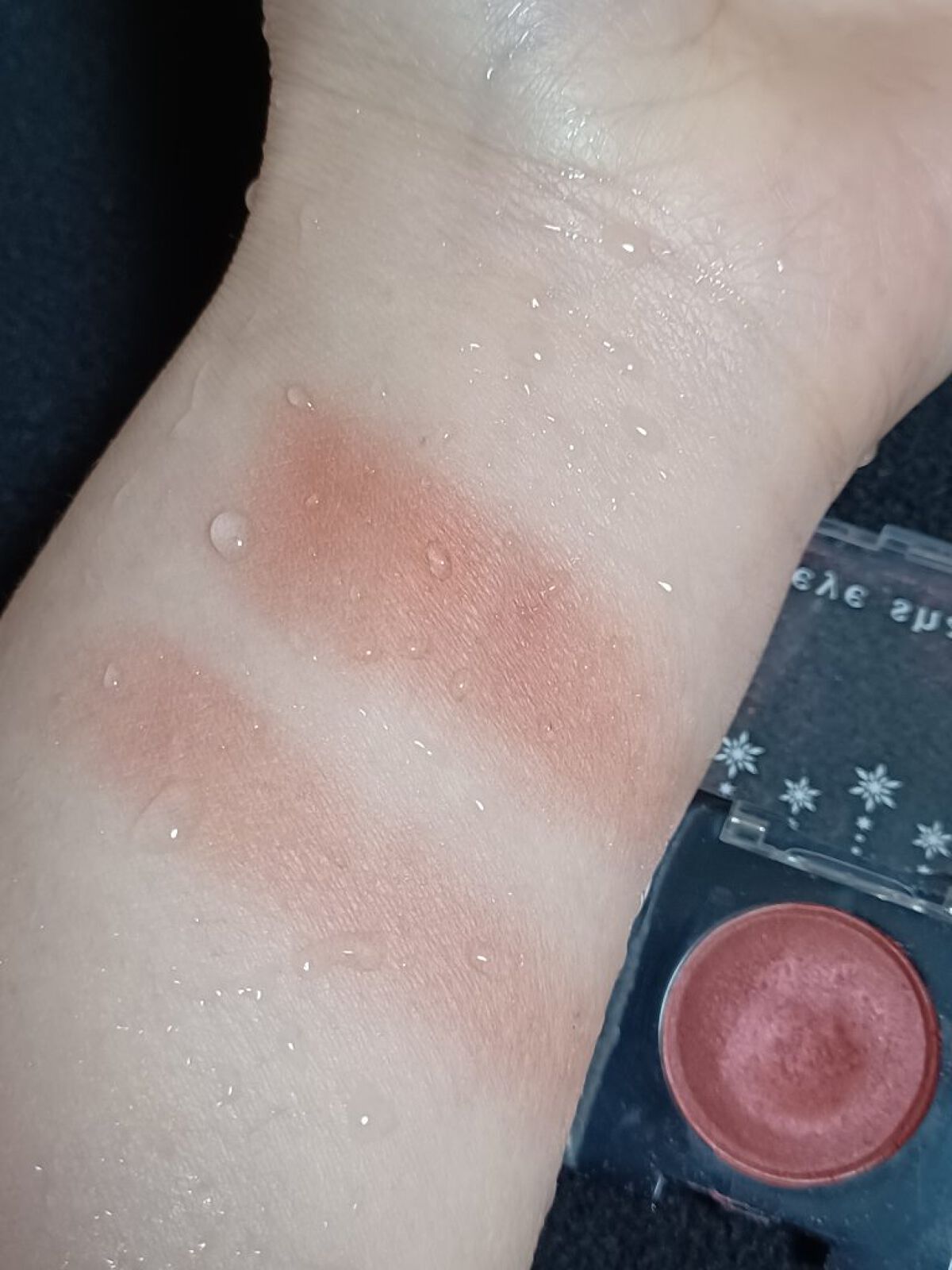 アイシャドウ/プリラプリラ/単色アイシャドウを使ったクチコミ（3枚目）