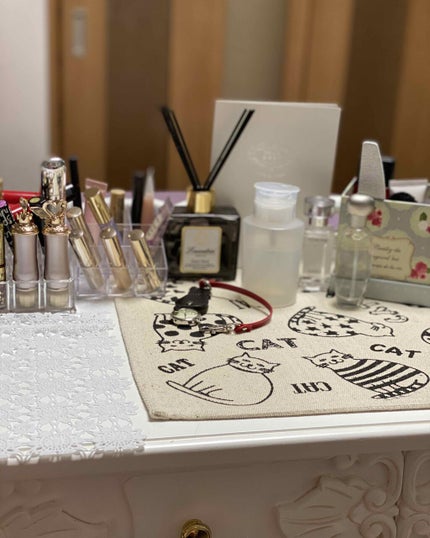 美容研究家︎︎❤︎mayuka︎︎❤︎ on LIPS 「私のこだわりが詰め込まれたコスメ収納ご紹介!!まずは、外観だけ..」(4枚目)