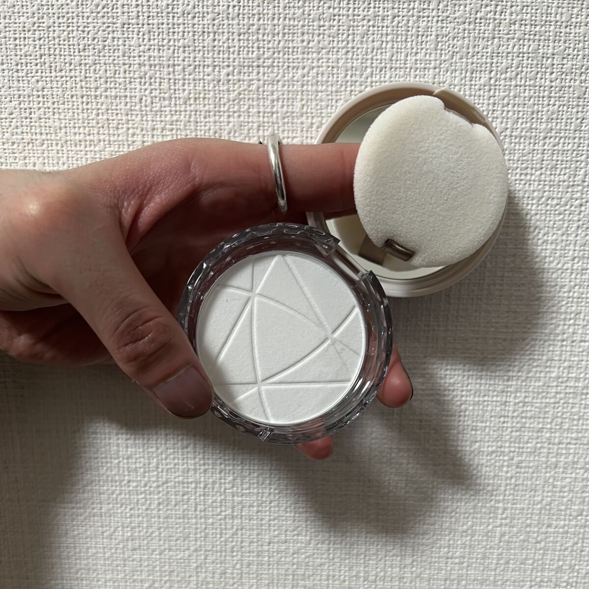 毛穴レスパウダー/CEZANNE/プレストパウダーを使ったクチコミ（3枚目）