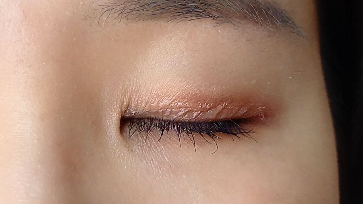 オリシキ アイリッドスキンフィルム		/D-UP/二重まぶた用アイテムを使ったクチコミ（2枚目）