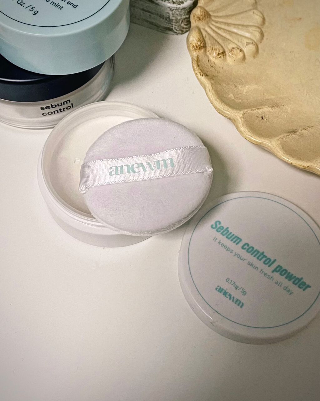 アニューム セバム コントロール パウダー/saat insight/ルースパウダーを使ったクチコミ（2枚目）